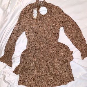 NWT Boohoo leopard long sleeve dress